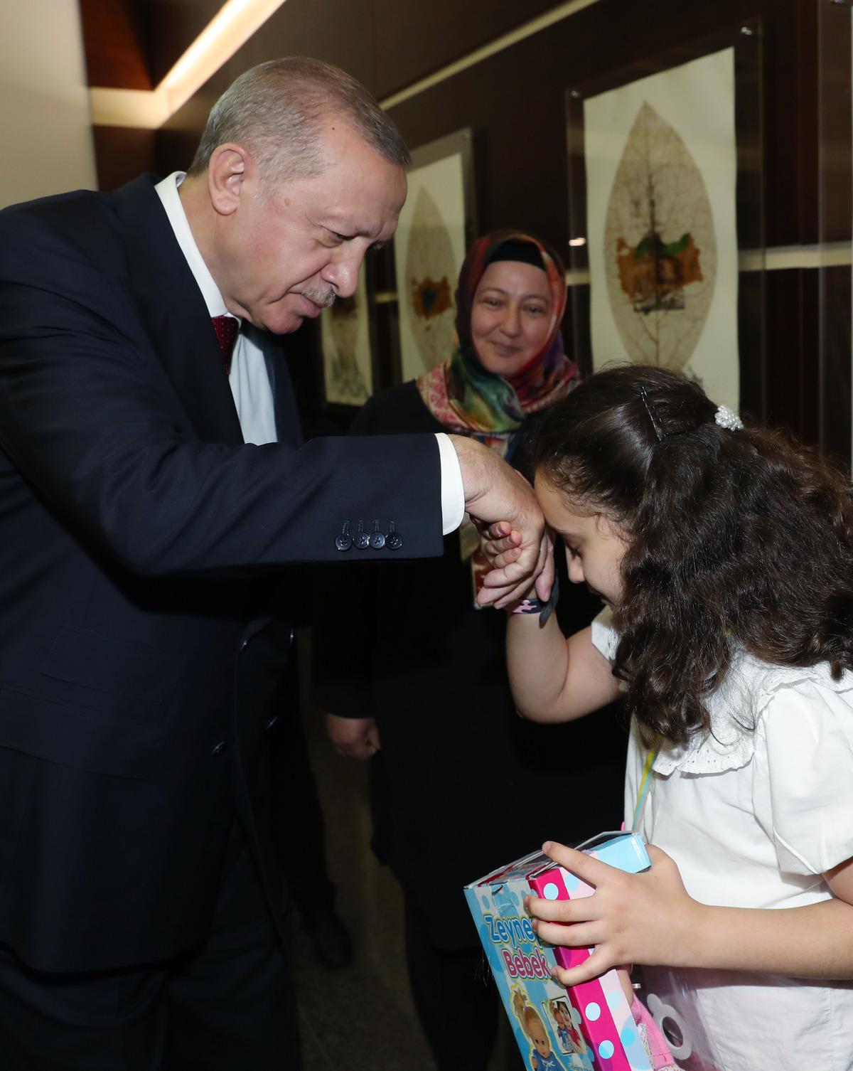 Cumhurbaşkanı ve AK Parti Genel Başkanı Erdoğan, Genişletilmiş İl Başkanları Toplantısı'nda konuştu: (1)