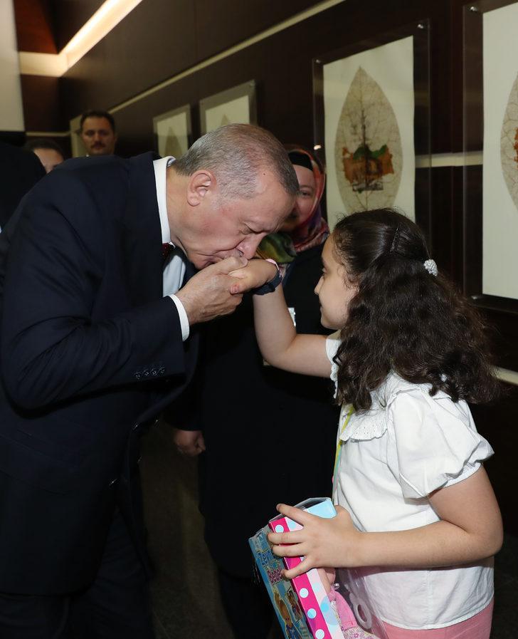 Cumhurbaşkanı ve AK Parti Genel Başkanı Erdoğan, Genişletilmiş İl Başkanları Toplantısı'nda konuştu: (1) G2