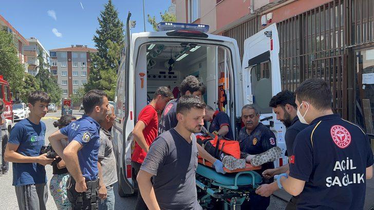 Kocaeli'de trafikte yol verme kavgasında bir kişi bıçakla yaralandı G3