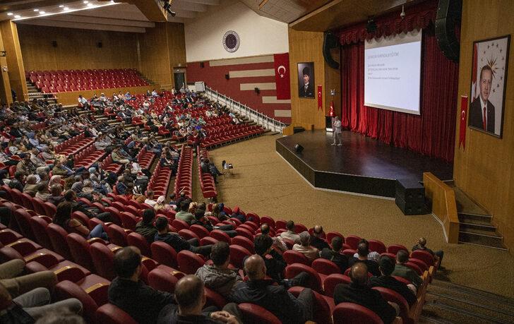 Atatürk Üniversitesi akademisyenleri ile çalışanlarına ilk yardım eğitimi G5