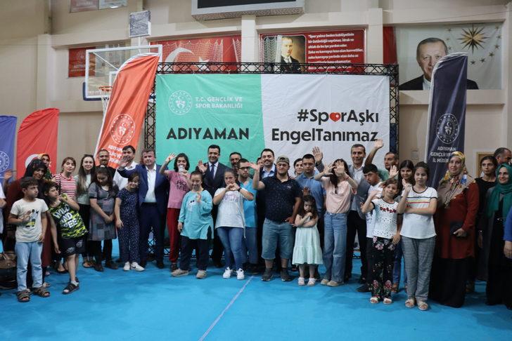 Adıyaman'da özel eğitim öğrencilerine spor malzemesi dağıtıldı G4