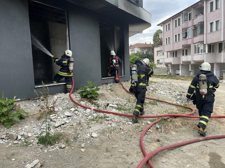 Düzce'de inşaatta çıkan yangında bir kişi dumandan etkilendi G2