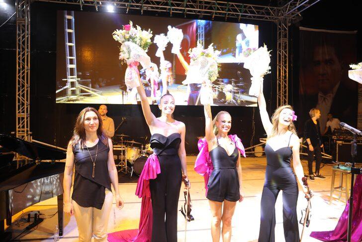 Amadeus Electric Quartet, Marmaris'te konser verdi G1