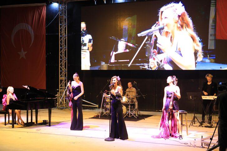 Amadeus Electric Quartet, Marmaris'te konser verdi G3