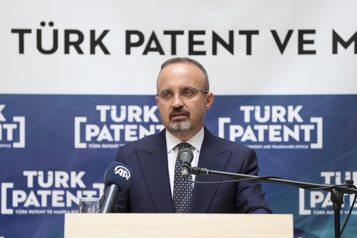 &Ccedil;anakkale Lapseki şeftalisi ve Bayrami&ccedil; zeytinyağına coğrafi işaret tescil belgesi verildi