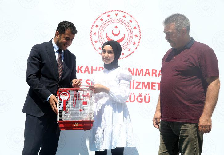 Şehit ve gazi çocuklarının karne hediyesi muhabbet kuşu oldu G5