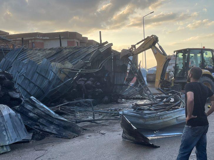 Ostim'deki yapı malzemesi deposunda çıkan yangın hasara neden oldu G5