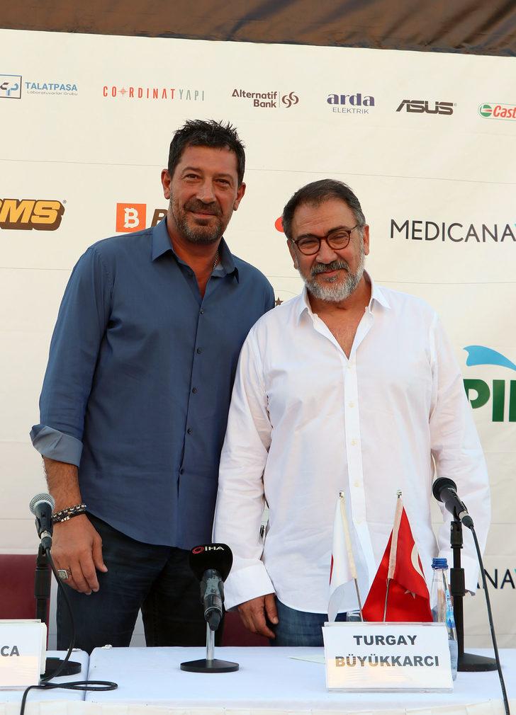 Pınar Karşıyaka, başantrenör Ufuk Sarıca ile 3 yıllık sözleşme imzaladı G3