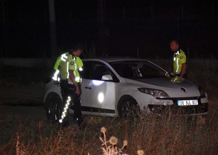Kırıkkale'de "dur" ihtarına uymayan sürücünün otomobiliyle çarptığı polis yaralandı G3