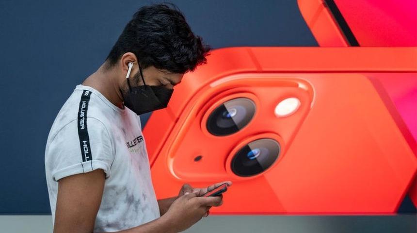 Apple&rsquo;a 768 milyon sterlinlik &lsquo;eski telefonları bilin&ccedil;li yavaşlatma&rsquo; davası