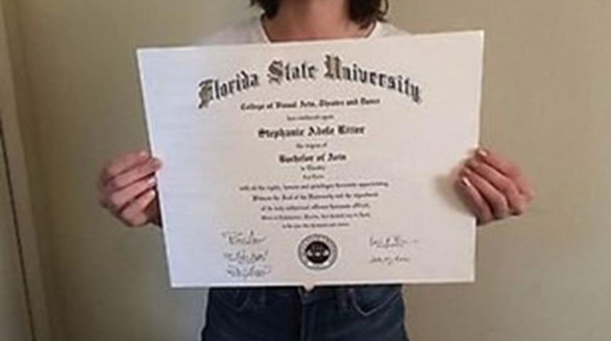 &Uuml;niversite mezunu kadın diplomasını satıyor