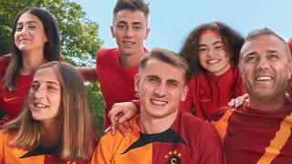 Son dakika: Galatasaray'ın yeni sezon forması tanıtıldı! İşte Galatasaray'ın 2022/23 sezonu forması...