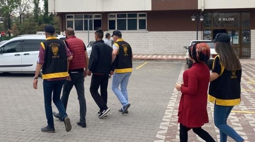 Aksaray'da gasp, yağma ve hırsızlıktan yakalanan 4 şüpheli tutuklandı