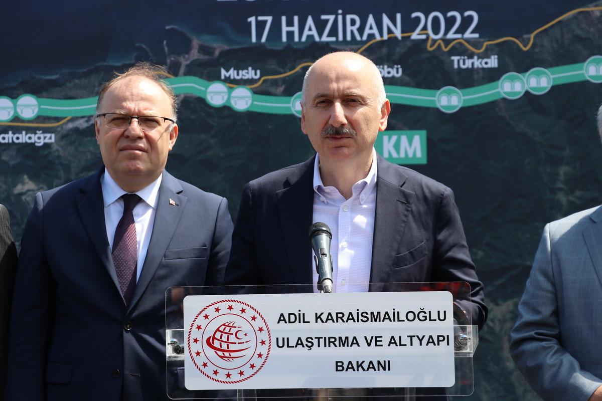 Bakan Karaismailoğlu, Filyos-&Ccedil;atalağzı Yolu şantiyesindeki incelemede konuştu: