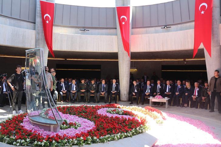 Dokuzuncu Cumhurbaşkanı Süleyman Demirel mezarı başında anıldı G2