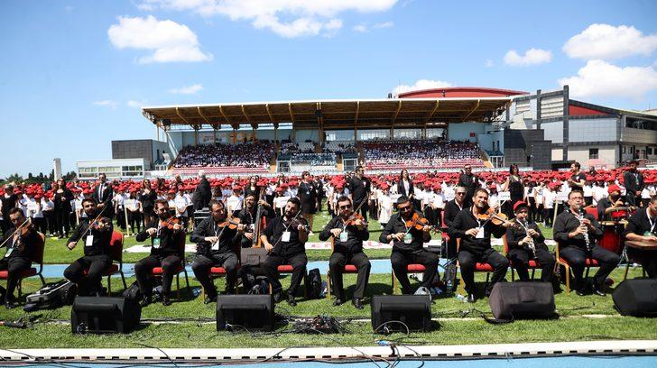 Milli Eğitim Bakanı Özer, 2021-2022 Eğitim Öğretim Yılı Karne Dağıtım Töreni'nde konuştu: G1