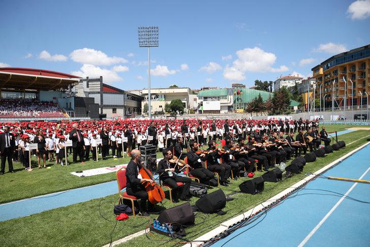 Milli Eğitim Bakanı Özer, 2021-2022 Eğitim Öğretim Yılı Karne Dağıtım Töreni'nde konuştu: G2