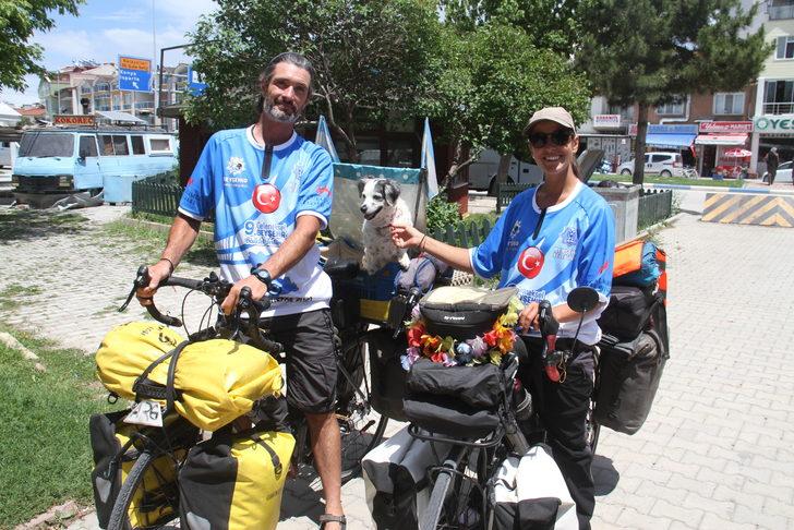 Bisikletle dünya turuna çıkan Arjantinli ikili, Konya'da mola verdi G1