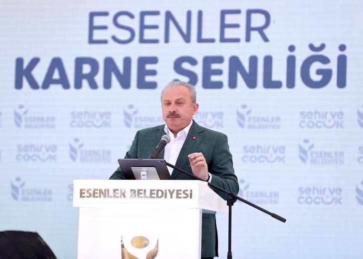 TBMM Başkanı Şentop, "Esenler Karne Şenliği"ne katıldı: G1