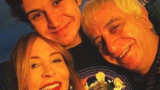 Ahu Sungur ile Suat Sungur çiftinin gururlu günü! Mezun oldu