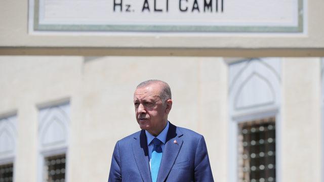 Cumhurbaşkanı Erdoğan cuma namazı sonrası gazetecilerin sorularını yanıtladı: