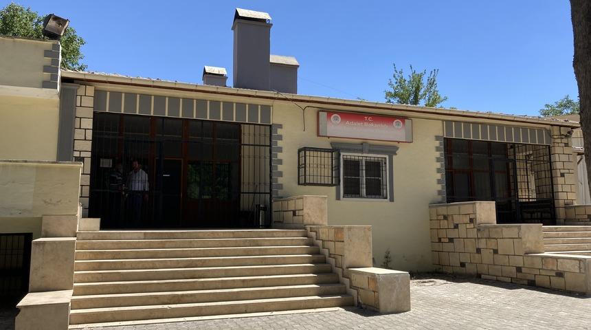 Gaziantep'te anne ve oğlu araçta ölü bulundu