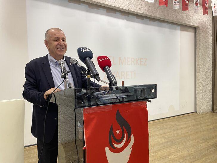 Zafer Partisi Genel Başkanı Ümit Özdağ, Konya'da partililerle bir araya geldi G2