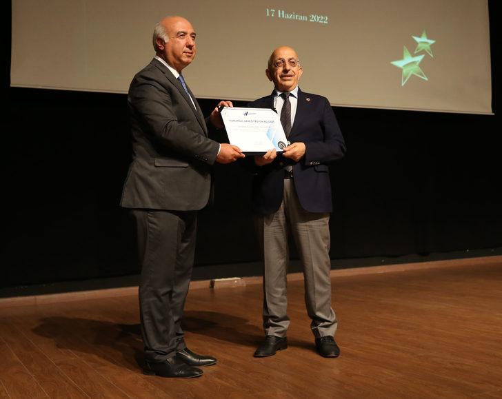 YÖKAK Başkanı Kar, ÇOMÜ'nün "Kurumsal Akreditasyon Sertifika" törenine katıldı: G2