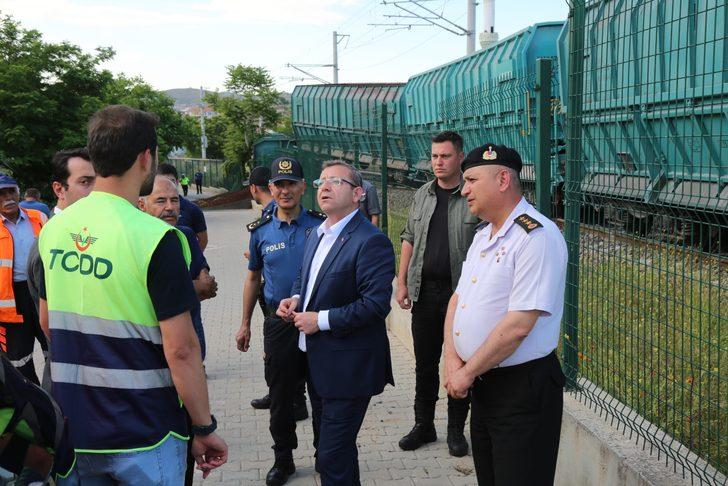 Yozgat'ta yük treninin vagonunun devrilmesi nedeniyle Ankara-Kayseri demir yolu ulaşıma kapandı G4