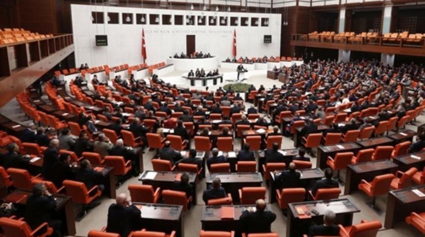AK Parti 'dokunulmazlık' teklifini Meclis'e sundu