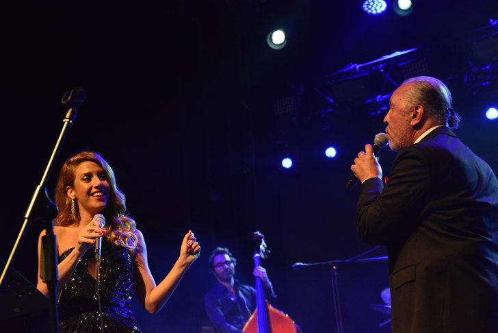 Uluslararası Bursa Festivali'nde Selen Beytekin ve Fatih Erkoç sahne aldı G3