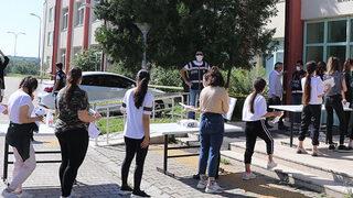 SON DAKİKA | YKS heyecanı! Milyonlarca aday TYT'de ter döktü, AYT ve YDT yarın yapılacak