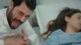 Akın Akınözü final yapan dizisi 'Kaderimin Oyunu'ndaki performansıyla Twitter'da gündem oldu