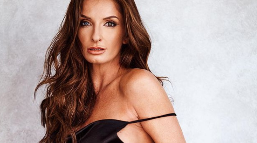 Sosyal medya fenomeni hayranlarından gelen cinsel organ fotoğraflarını değerlendirdiğini söyledi! “En iyisini arıyorum”