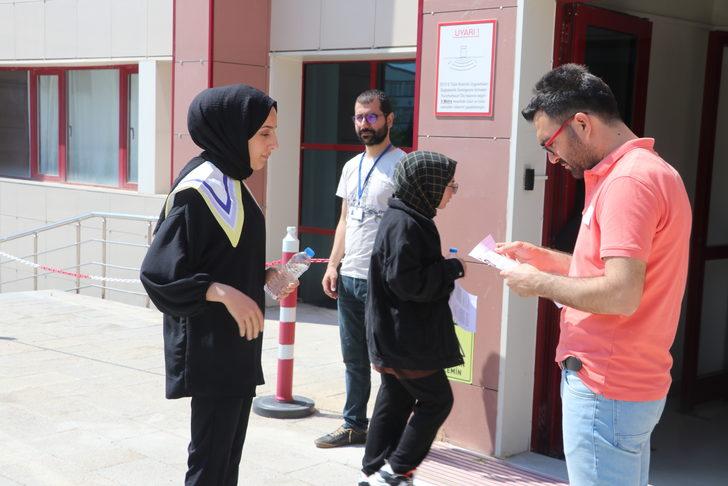 Trabzon, Ordu, Giresun, Rize, Artvin, Gümüşhane ve Bayburt'ta YKS heyecanı G2