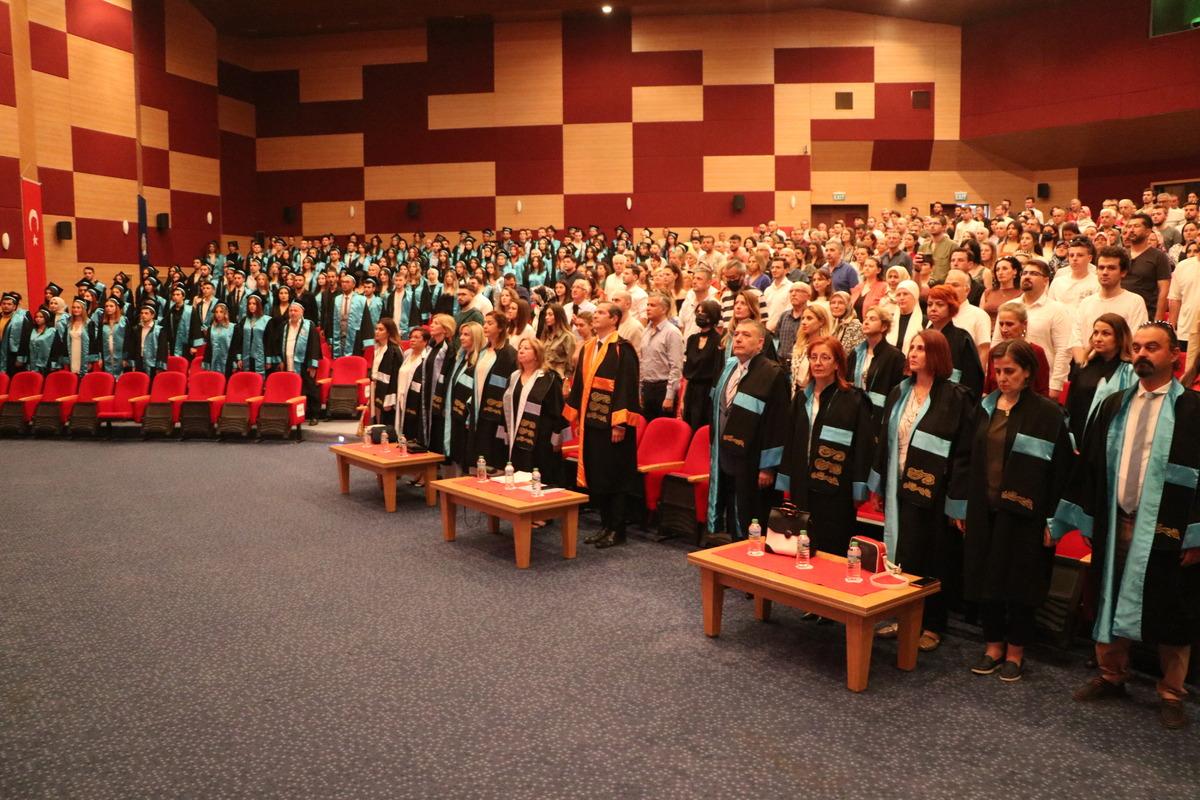 Trakya &Uuml;niversitesi Mimarlık Fak&uuml;ltesinde mezuniyet t&ouml;reni yapıldı