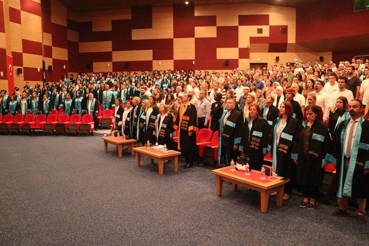 Trakya Üniversitesi Mimarlık Fakültesinde mezuniyet töreni yapıldı G1
