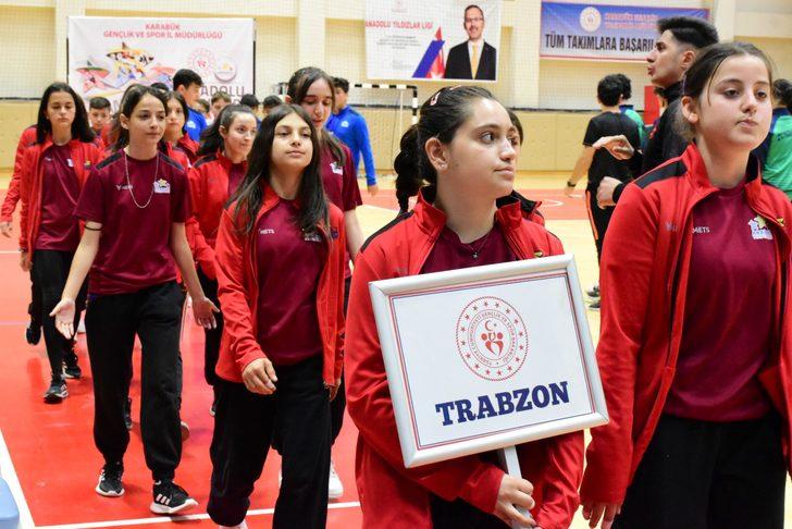 ANALİG Voleybol Çeyrek Final müsabakaları Karabük'te başladı G4