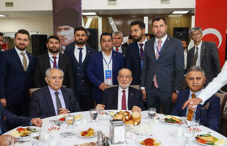 Temel Karamollaoğlu, İzmir'de muhtarlar toplantısında konuştu: G4