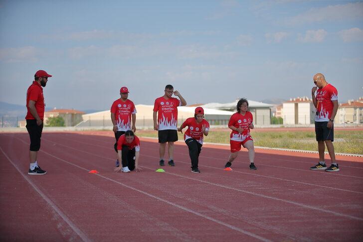 Türkiye'nin rekortmen özel sporcuları Dünya Şampiyonası'na hazırlanıyor G2