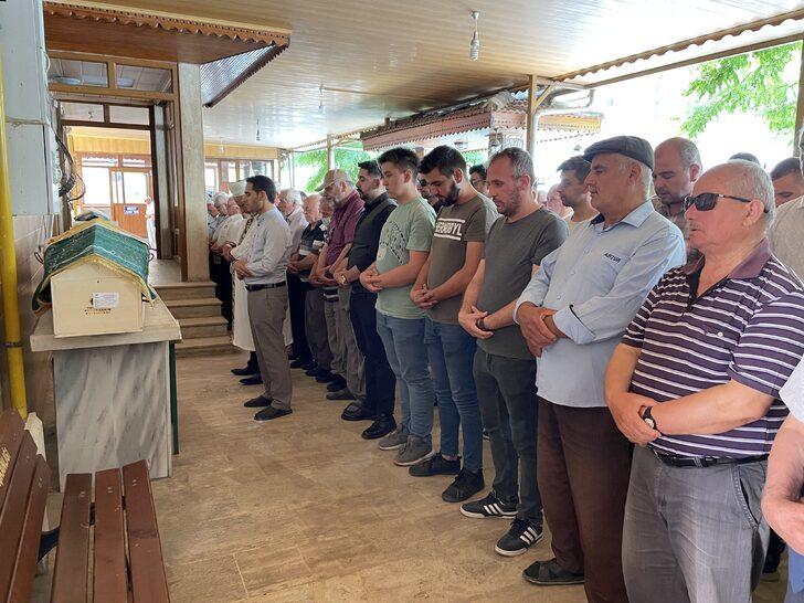 Tekirdağ'da eski eşinin öldürdüğü kadın ve çocuğunun cenazesi defnedildi G2