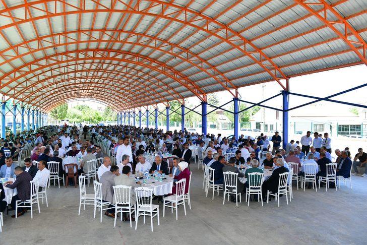 LC Waikiki Yönetim Kurulu Başkanı Küçük'ün babası ölüm yıl dönümünde anıldı G2