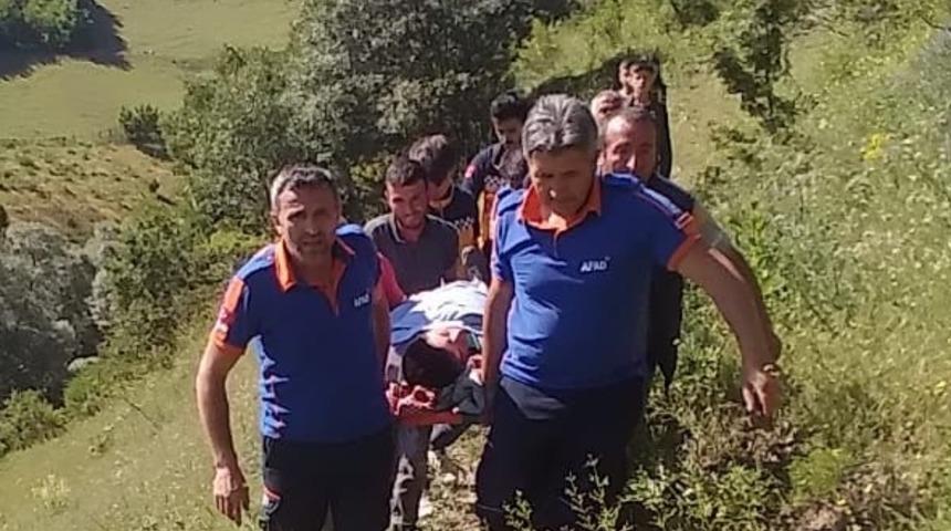 Tokat'ta kayalıklarda mahsur kalan kişiyi AFAD kurtardı