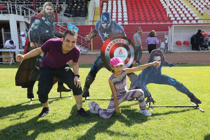 Nevşehir'de düzenlenen "Babafest"te çocuklar ve babaları yarıştı G1