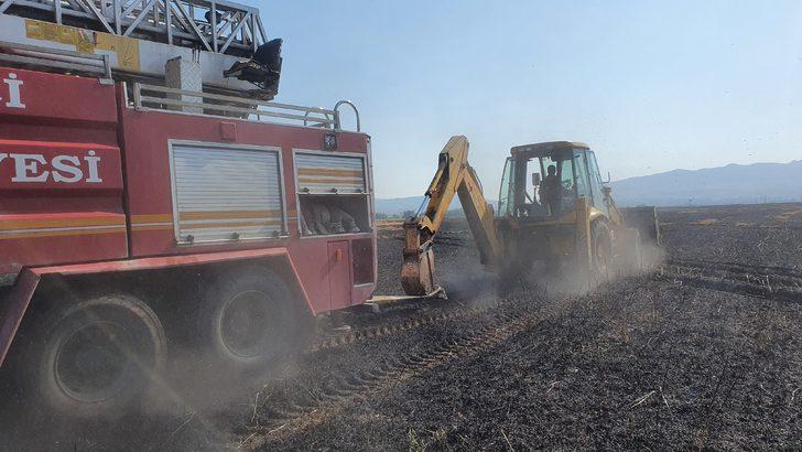 Osmaniye'de buğday tarlalarında çıkan yangın söndürüldü G4