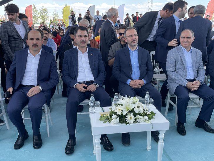 Gençlik ve Spor Bakanı Kasapoğlu, Konya Atletizm Pisti'nin açılışında konuştu: G3