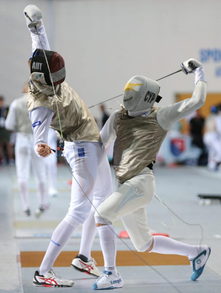 Avrupa Eskrim Şampiyonası'nda ikinci gün müsabakaları tamamlandı G1