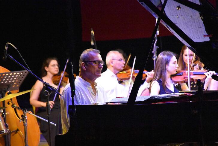 Kerem Görsev Trio, Marmaris'te sahne aldı G2