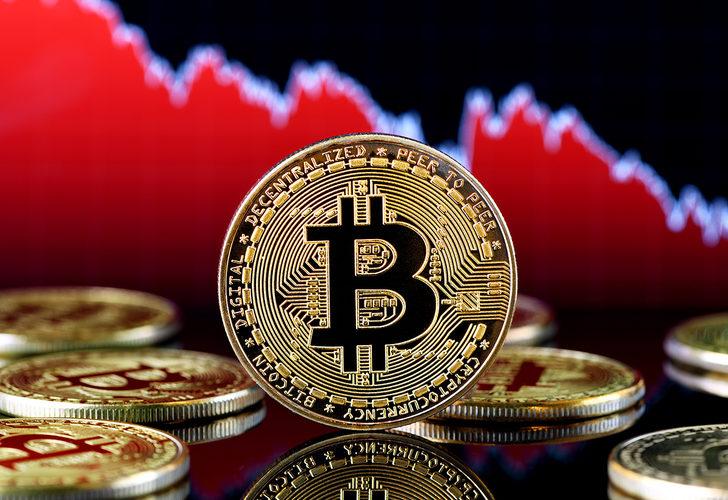 Kripto para piyasası şokta! Yatırımcılar tedirgin, Bitcoin çakılıyor...