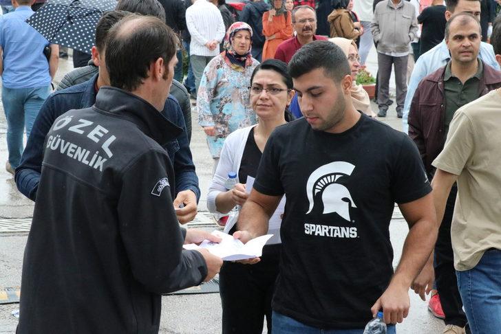 Üniversite adaylarının YKS'nin ikinci oturumu Alan Yeterlilik Testi heyecanı G2